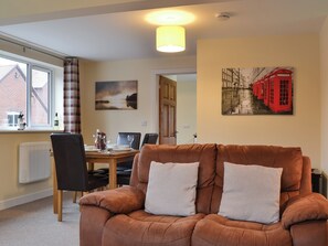 Living room with dining area | Acorn Cottage, Kingsland, near Leominster