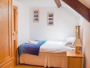 Welcoming twin bedded room | The Granary - Millinder House, Westerdale, near Castleton