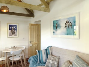 Attractive living and dining room | The Old Sawmill @ Sunnyside, Trevelmond, near Liskeard