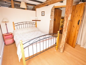 Double bedroom | Rye Court Cottage, Berrow, nr. Malvern
