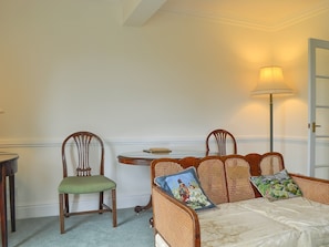 Living and dining room | Acorn Cottage, Todenham, near Moreton-in-Marsh