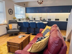Open plan living space | Robin’s Nest, Edwinstowe, near Mansfield
