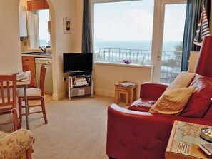 Living room | Tarifa, Bigbury-on-Sea, nr. Salcombe