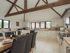 Large fully-appointed kitchen with dining area | Summer House Stables, Catfield, near Stalham