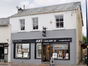 Lovely apartment situated above an art gallery | Skiddaw View, Keswick