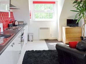 Light open plan living/dining room/kitchen | Hillcroft, Purleigh, near Maldon