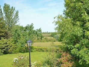 Wonderful panoramic countryside views | Hillcroft, Purleigh, near Maldon