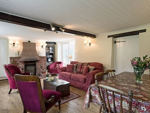 Charmingly furnished living/dining room | Church Cottage, Denford, near Thrapston