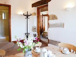 Delightful living/dining area | Badger Cottage, Gulworthy, near Tavistock