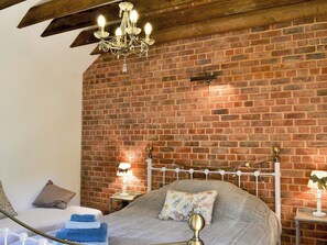 Characterfu double bedroom | Cornflower Cottage - Wildmore Cottages, New York, near Boston