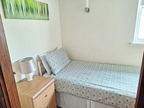 Single bedroom | Hazel - Thornbury Holiday Park, Woodacott, near Holsworthy