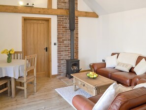 Cosy open plan style living area | Little Tree Cottage, Skeyton, near Norwich