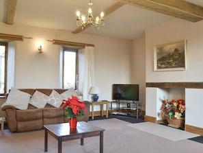 Stylish living room | Foxcote at Newcourt Farm - Foxcote and Glen Cottages at Newcourt Farm, Marstow, near Ross-on-Wye