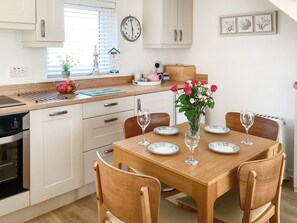 Open plan living space | Dunstanbrough View, Beadnell