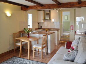 Open plan living space | The Jam Store - The Pickle Pot and Jam Store, Mawgan Porth, near Newquay
