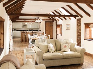 Thoughtfully renovated open plan living space | The Cart Shed - Corporation Farm Cottages, Tickton, near Beverley
