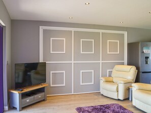 Living area | Lucy’s Lodge - Wallrudding Farm Cottages, Doddington, near Lincoln