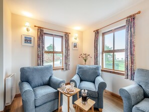 Living area | Cruinn - Cruinn and Moy, Achnamara, near Lochgilphead