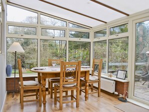 Sun room | Damson Lodge, Bridgnorth, nr. Ludlow