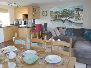 Open plan living space | David’s Island, Wroxham