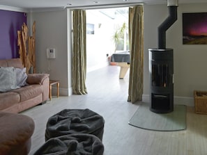 Lounge area and games room | Riverside, Bude