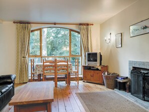 Living room/dining room | The Coach House, Ratho, nr. Edinburgh