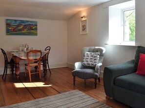 Modest and stylish dining area | Pear Tree House Annexe, Wooldale, near Holmfirth
