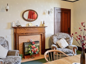 Living room/dining room | Gladstone Cottage, Castletown, nr. Thurso