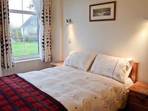 Double bedroom | Gladstone Cottage, Castletown, nr. Thurso