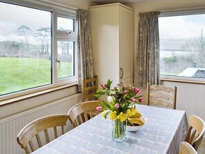 Kitchen/diner | Tregunna Cottage, Edmonton, nr. Wadebridge