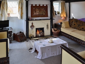 Living room | Apple Tree Cottage, Charmouth