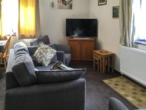 Living area | Oakwood, Cheriton Bishop, near Dartmoor National Park