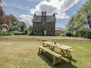 Garden | Albion House, Castle Douglas