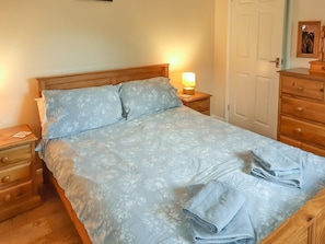 Double bedroom | Daffodil - Clapham Holme Farm Cottages, Great Hatfield, near Hornsea