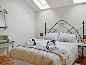 Double bedroom | Tawny Farm Cottages - The Stables, Forncett St Peter, nr. Long Stratton