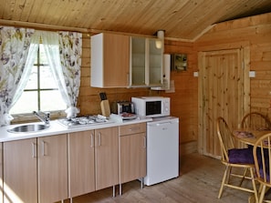 Open plan living/dining room/kitchen | Fairoaks, Felindre, nr. Knighton