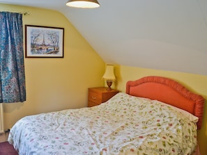 Double bedroom | Westonbirt Cottage, Westonbirt, nr. Tetbury