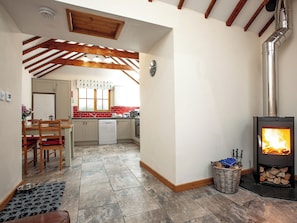 Living area | The Shippen - The Threshing Barn and The Shippen, Bucks Cross, near Bideford