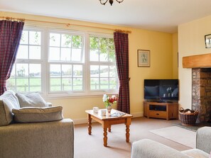 Living room | Strathisla Farm Cottages- Osprey Cottage - Strathisla Farm Cottages, Meigle