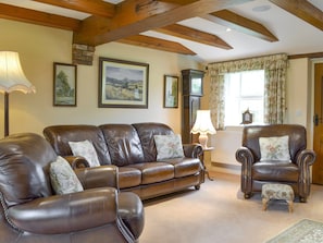 Exposed wooden beams throughout the property | Walled Garden Lodge, Camerton, near Hull