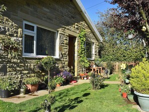 Charming holiday home  | Mystified Bungalow, Bishopdale, near Leyburn