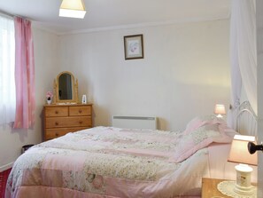 Spacious double bedroom | Tynlone Villa, Swyddffynnon, near Devils Bridge