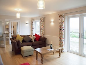 Spacious living room | Harrowbeard House, Marhamchurch, near Bude