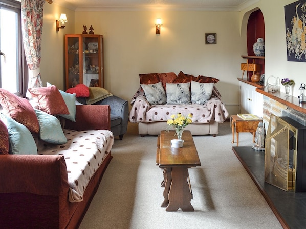 Living room | The Gazebo, Marazion, near Penzance