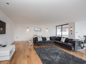 Contemporary, stylish open plan living space | The Wash House, Roughton, near Cromer