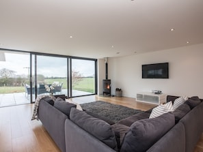 Contemporary, stylish open plan living space | The Wash House, Roughton, near Cromer