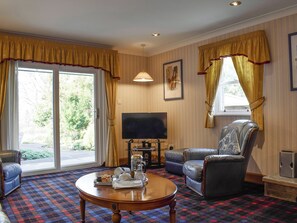 Spacious living room | Boatland Cottage, Perth