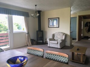 Living room/dining room | Pleasant Spot Lodge, Hartland Forest, near Bideford