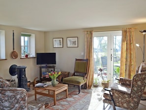 Living room | Honeypot Cottage, Metfield, nr. Harleston