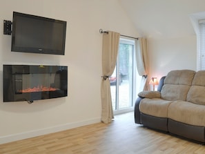 Lounge area of open-plan living space | Holly’s Barn, East Brent, near Burnham-on-Sea